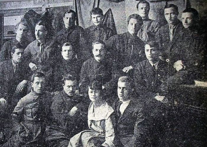 Как хладнокровный преступник стал корифеем украинской литературы: Андрей Головко