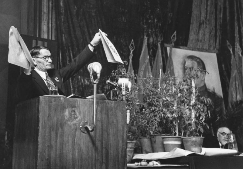 Краткий курс истории. Генетика стала лженаукой