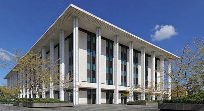 Парижские катакомбы, ватиканский секретный архив и другие нелегальные библиотеки, которые можно посетить сегодня