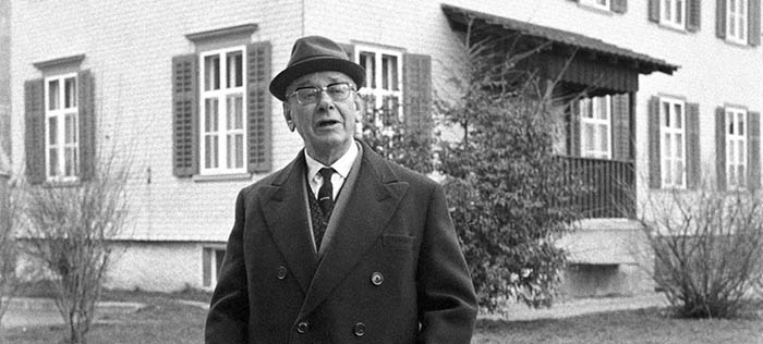 Почему закончил жизнь в нищете и позоре герой, спасший 3600 евреев во время Холокоста: Пауль Грюнингер