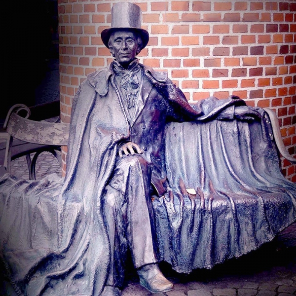 Чего больше всего боялся Ганс Христиан Андесен и другие малоизвестные факты о грустном сказочнике 