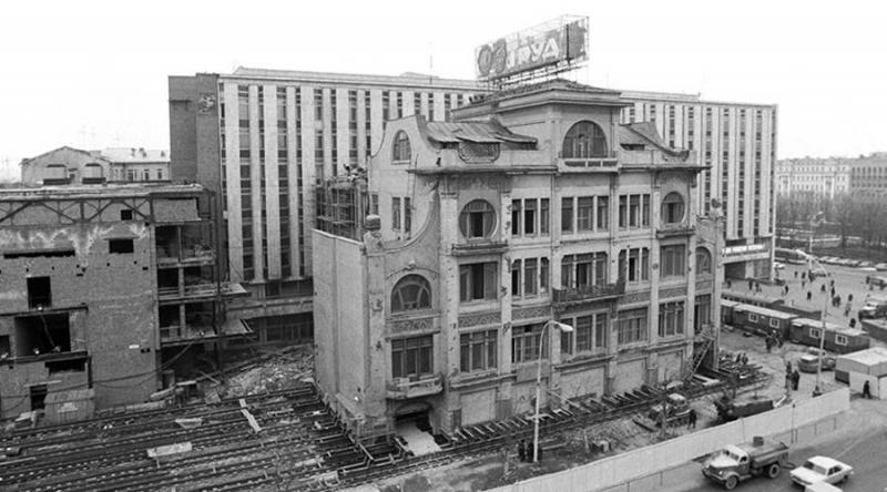  Как в Москве дома передвигали 