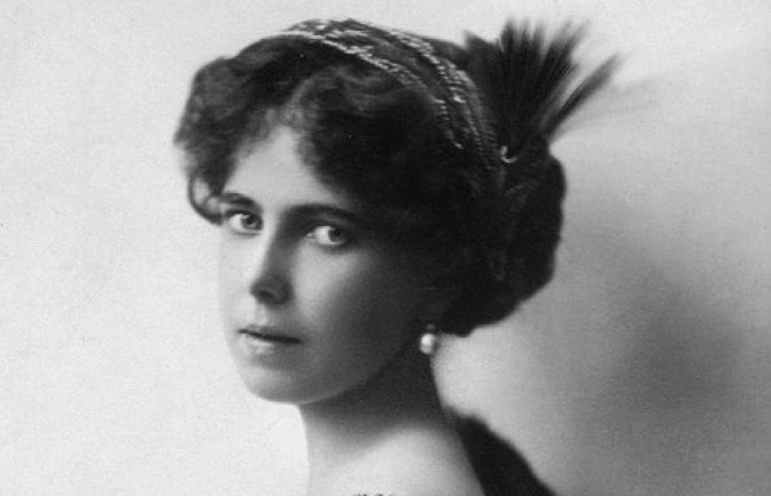 Как внучка Александра II крутила роман с двоюродным братом, а потом стала испанской принцессой