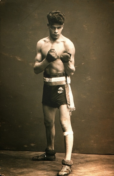 Каким был «цыганский средний класс», как Гитлер его уничтожил и почему об этом забыли