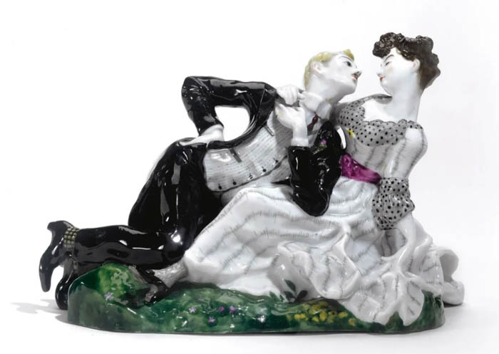 Какие статуэтки продают по цене квартиры, или Сколько стоит советский фарфор на зарубежных аукционах