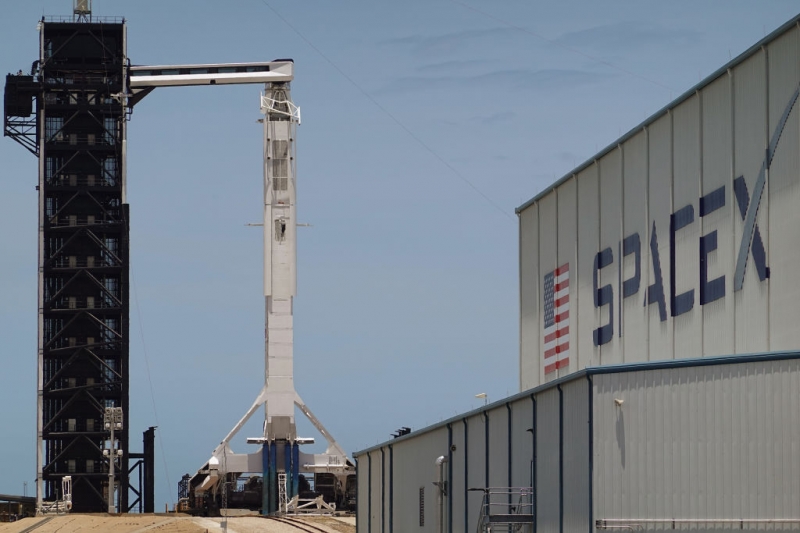 На ракетной тяге: как SpaceX стала ведущей частной космической компанией