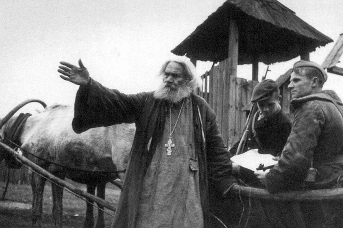 Как православная церковь объединилась с советской властью во времена Великой Отечественной войны