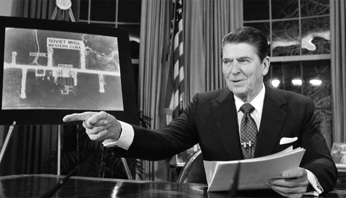 Зачем президент США Рейган собирал русские анекдоты о себе, и Как ему в политике помогало актерское мастерство