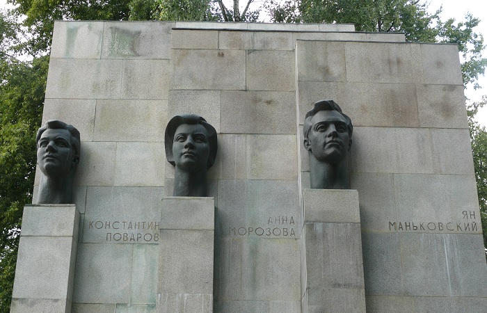 Как 21-летняя советская партизанка работала в гестапо , или Невыдуманная история первого советского сериала