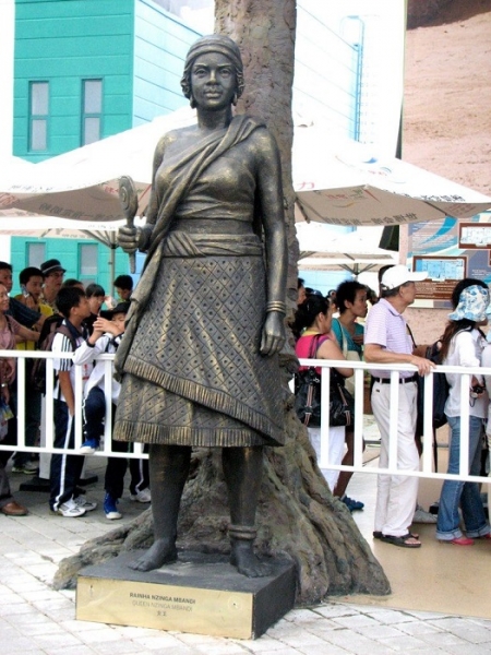 Время чёрных королев: Как африканские христианки боролись с европейскими завоевателями