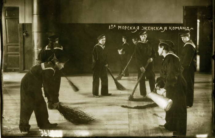 Как 100 лет назад русские барышни служили на флоте, и Какие «бунты на корабле» пришлось подавлять начальству