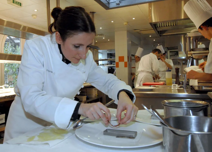 Как появились звезды Мишлен: Превращение автомобильного справочника в систему оценки ресторанов