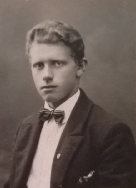 За какие заслуги русский белоэмигрант Вильде стал национальным героем Франции