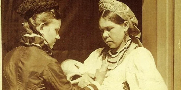 Почему богатые матери не кормили детей сами, и Куда кормилицы девали своих малышей