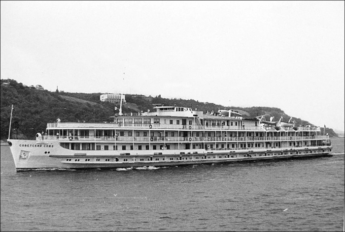 Отдых по-советски: О каких курортах мечтали граждане СССР, и кто мог их себе позволить