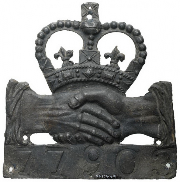 Как появился первый в мире страховой полис в истории и при чем тут лодочники с Темзы