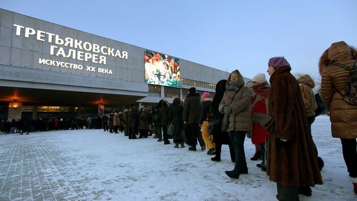 Большое интервью Владимира Мединского в эфире радиопередачи «Виражи времени»