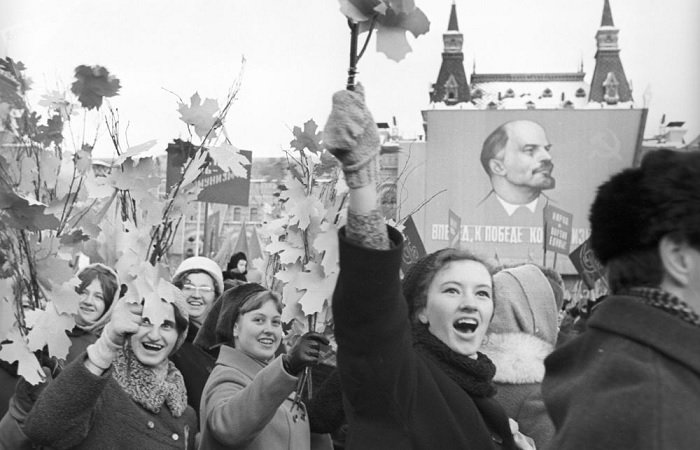За что в СССР попадали в тюрьму: Самогоноварение, однополая любовь и другие правонарушения из советского Уголовного кодекса