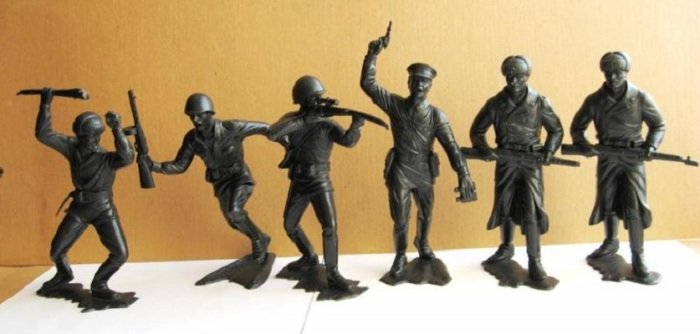 Что могут рассказать советские игрушки про историю великой страны