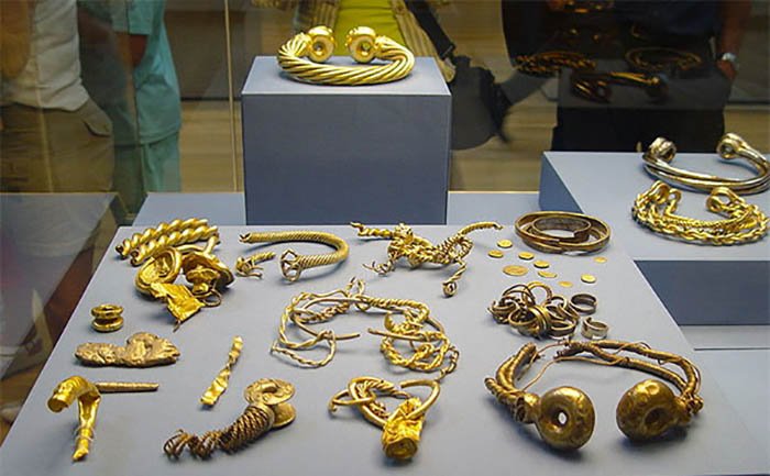 О чём рассказал учёным уникальный кельтский артефакт, случайно найденный в грязи