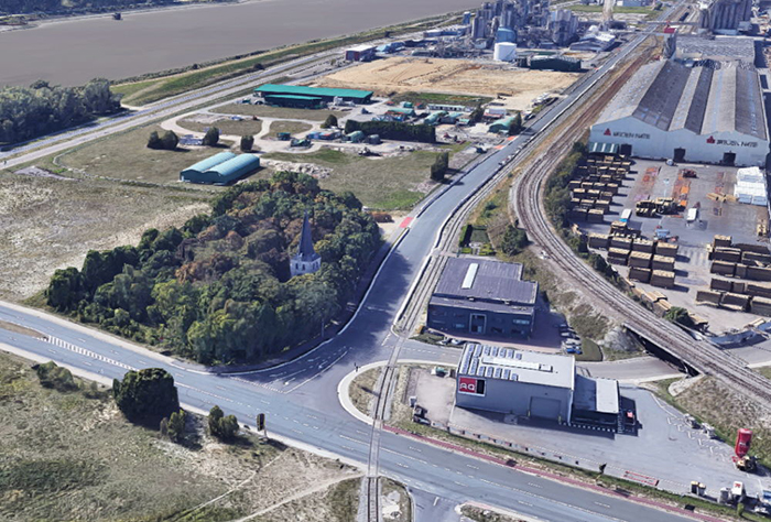 Как Средневековая башня оказалась в центре современного порта и Почему стала немым упрёком людям