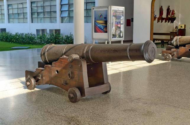 Русские корабельные пушки в Венесуэле