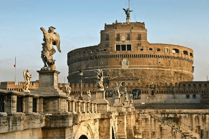 Что показывают в McDonald's на археологических экскурсиях, которые совместили с едой