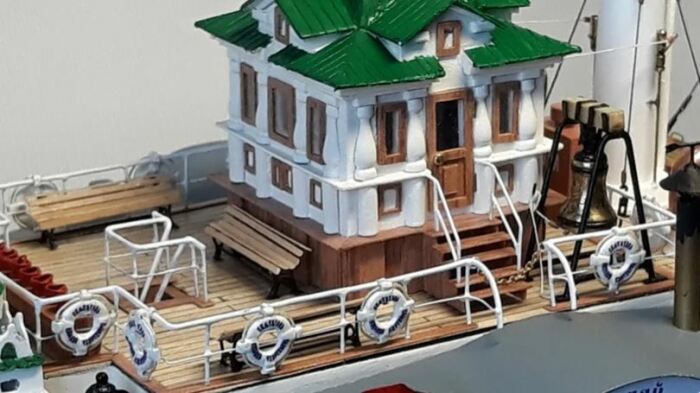 Зачем построили единственный в России плавучий храм и что в нём происходило в начале XX века