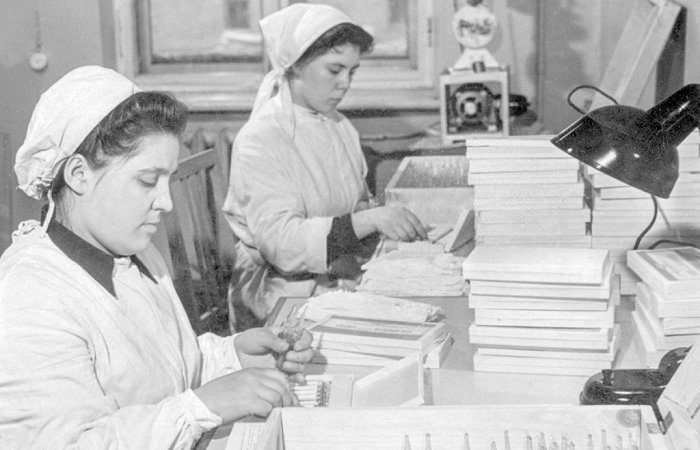 Как советская вакцина в годы «холодной войны» спасла планету от эпидемии