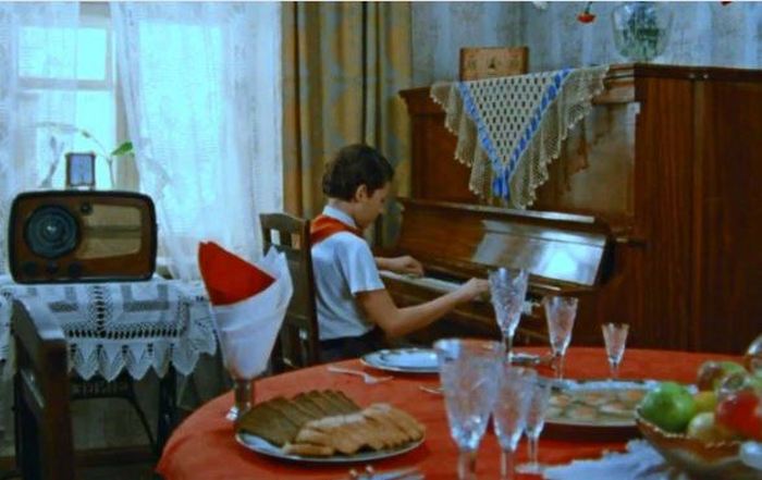 Главные детали интерьера советских квартир, по которым жильё в СССР не перепутаешь с другим