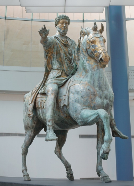 Почему династия Антонинов вошла в историю как «пять хороших императоров» Римской империи