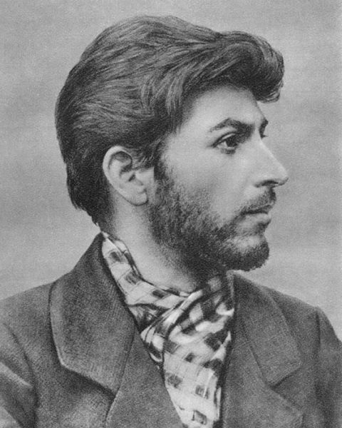 Почему бывший семинарист Иосиф Сталин пытался искоренить религию в Советском Союзе