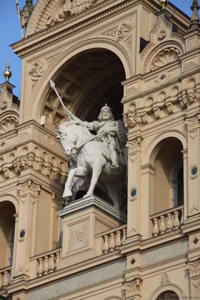 Исторический анализ баллад А. К. Толстого