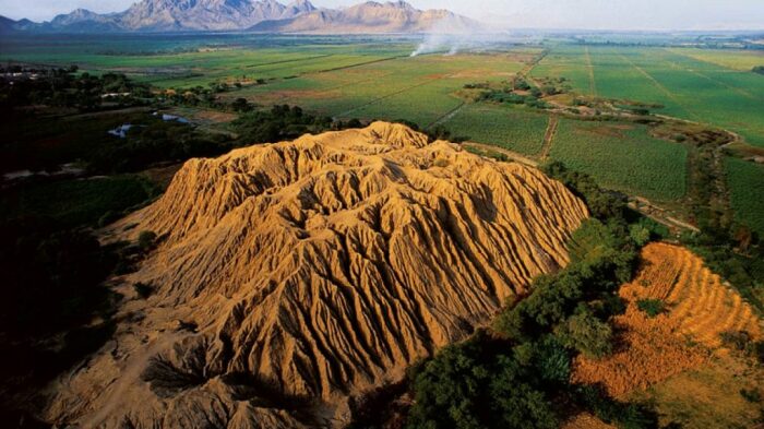 Какие тайны хранят загадочные пирамиды Тукуме, которые существовали ещё до инков