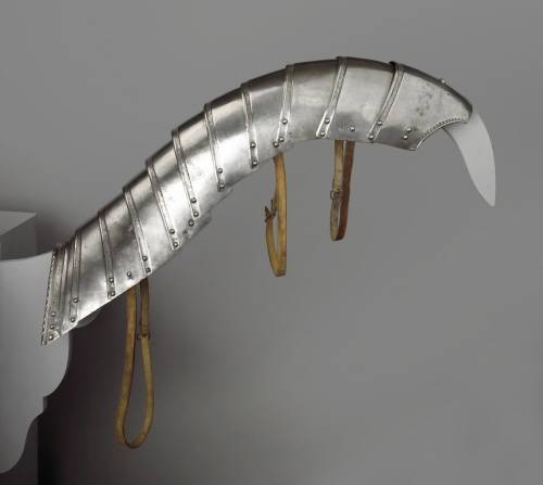 Доспехи для рыцарского коня и для его хозяина&hellip;