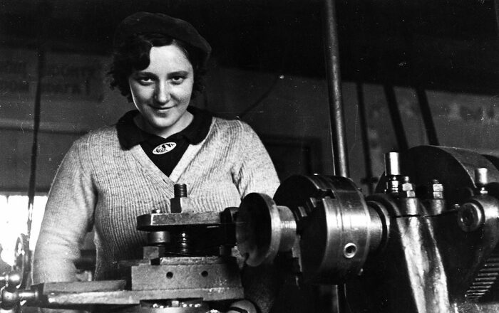 Как детская поэтесса Агния Барто соединяла людей и сумела прожить 50 лет с мужем, ни разу не поссорившись