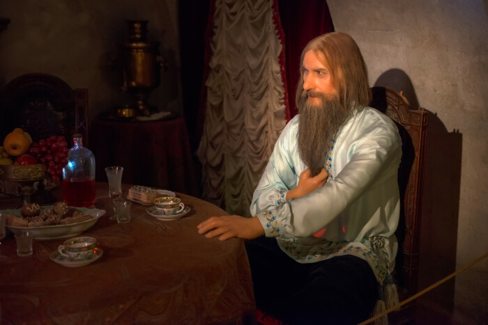 Как «безумный монах» Распутин стал фаворитом царской семьи: «Христос в миниатюре» или великий мошенник 