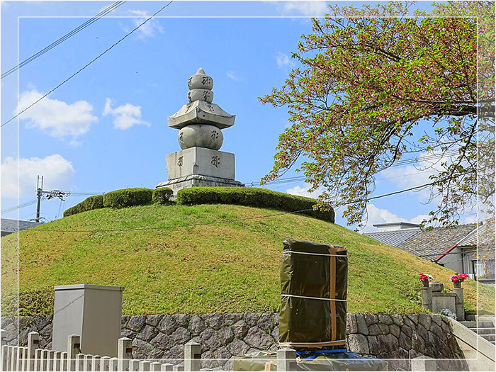 Какой тёмный секрет хранит странный японский памятник с милым названием Мимизука