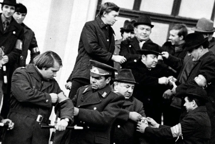 Чем занимались советские дружиники, и Как среди добровольных стражей порядка оказывались преступники