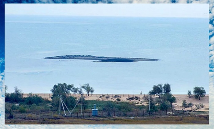 Экологи спорят, вредны ли такие вулканы и образованные ими острова. Экологи спорят, вредны ли такие вулканы и образованные ими острова.