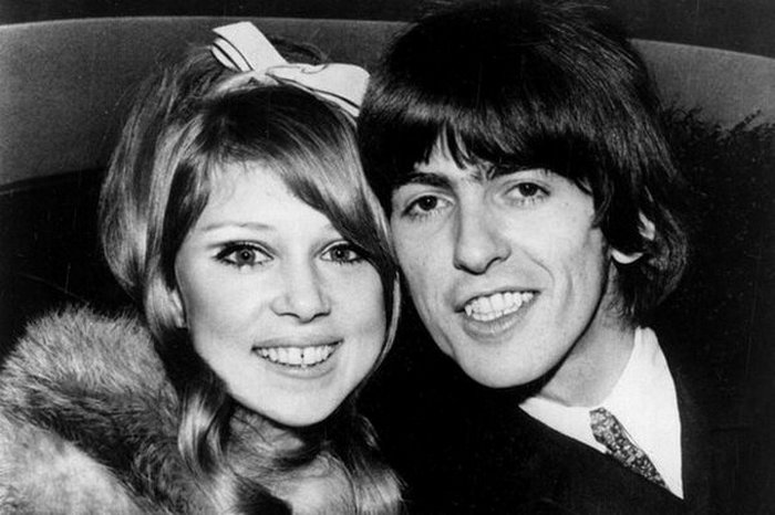Патти Бойд и Джордж Харрисон. Фото: https://www.beatles.ru Патти Бойд и Джордж Харрисон. Фото: https://www.beatles.ru