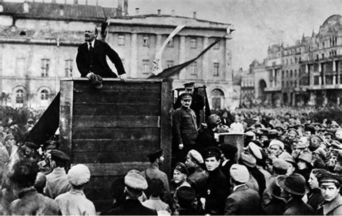 Как Ленин стал главой-основателем Советской России и первым лидером Советского Союза