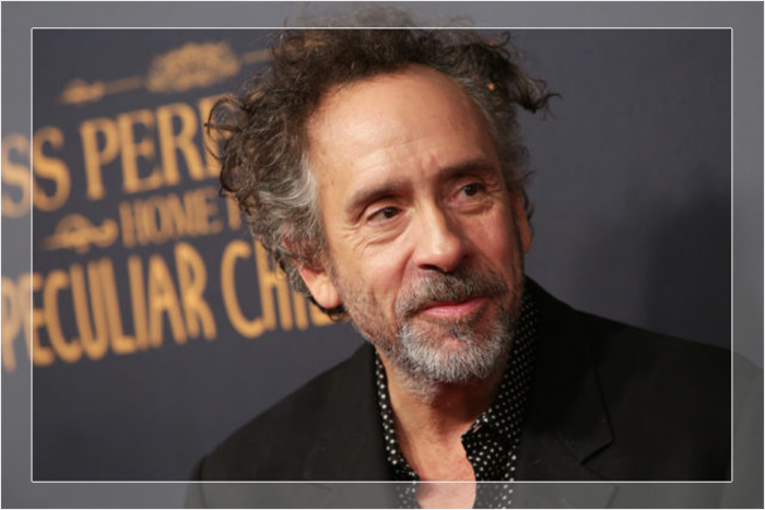 Режиссёр заявил, что студия превратилась в какой-то огромный цирк и ему там места нет. Режиссёр заявил, что студия превратилась в какой-то огромный цирк и ему там места нет.