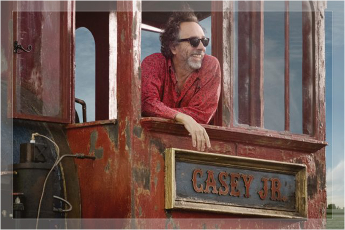 Тим Бертон говорит, что «Дамбо» был его последним фильмом, работавшим с Диснеем. Тим Бертон говорит, что «Дамбо» был его последним фильмом, работавшим с Диснеем.