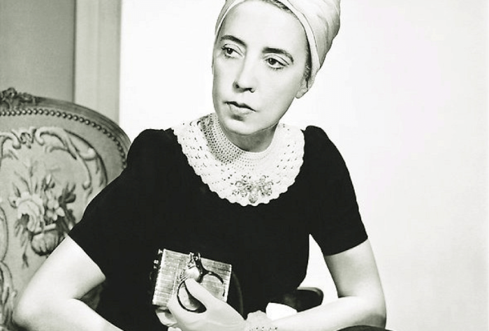 Эльза Скиапарелли - главный диктатор модных тенденций. Эльза Скиапарелли - главный диктатор модных тенденций.