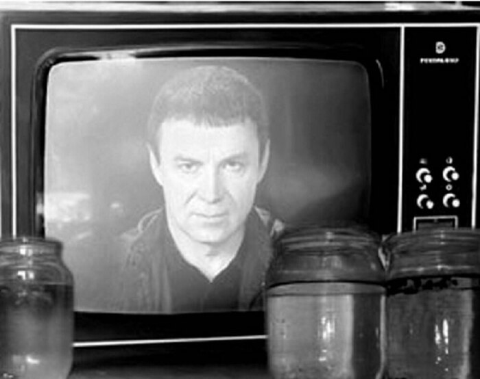 Советские люди охотно верили магам и целителям, а также кремлевской таблетке. /Фото: vsesvoi43.ru Советские люди охотно верили магам и целителям, а также кремлевской таблетке. /Фото: vsesvoi43.ru