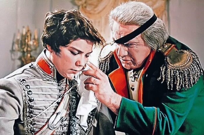 Кадр из фильма «Гусарская баллада» (1962), режиссер Эльдар Рязанов