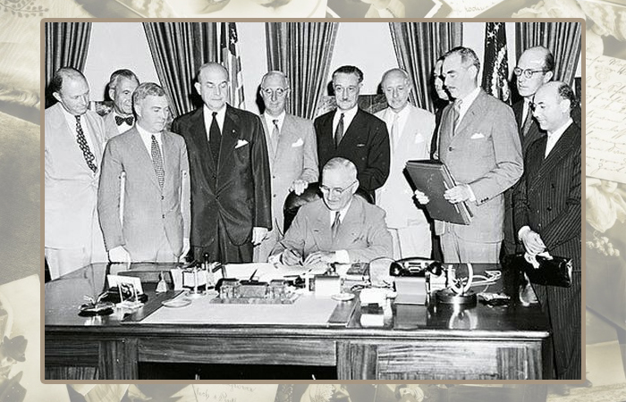 В апреле 1949 года был создан создан Североатлантический альянс. В апреле 1949 года был создан создан Североатлантический альянс.