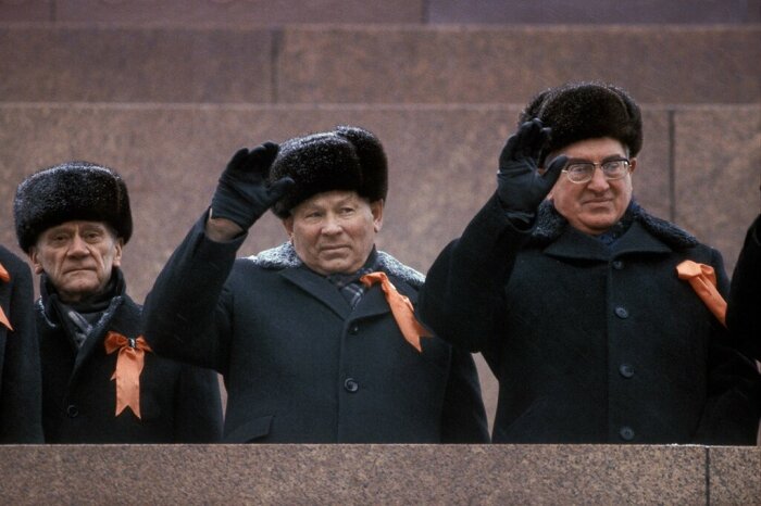 Как попался на аморальной связи и что правил в своей биографии Генсек Черненко: 13 месяцев у руля СССР