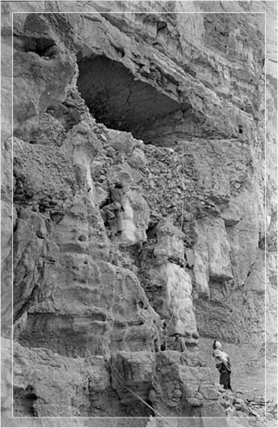 Какие тайны далёкого прошлого открыли учёным письма из пещеры в Иудейской пустыне и что за сокровища там нашли